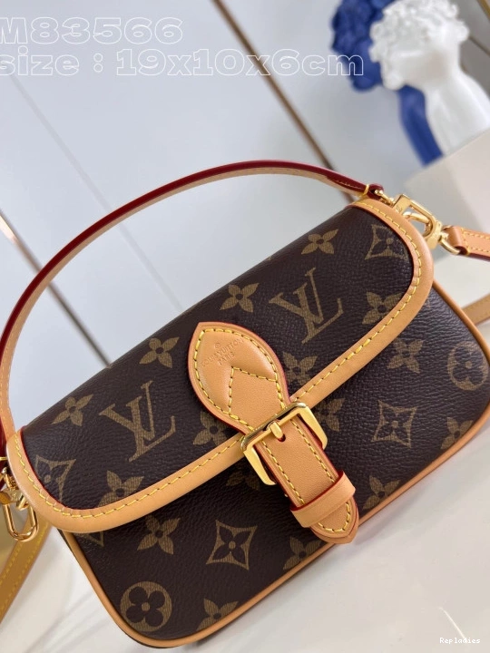 Cheap LOUIS VUITTON Diane-19*10.5*6 Nano CM 0728
